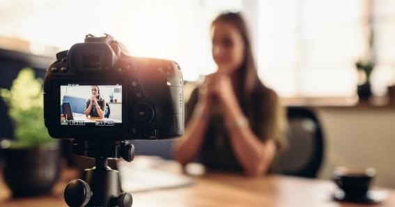 How to create marketing videos using photos to grow business online