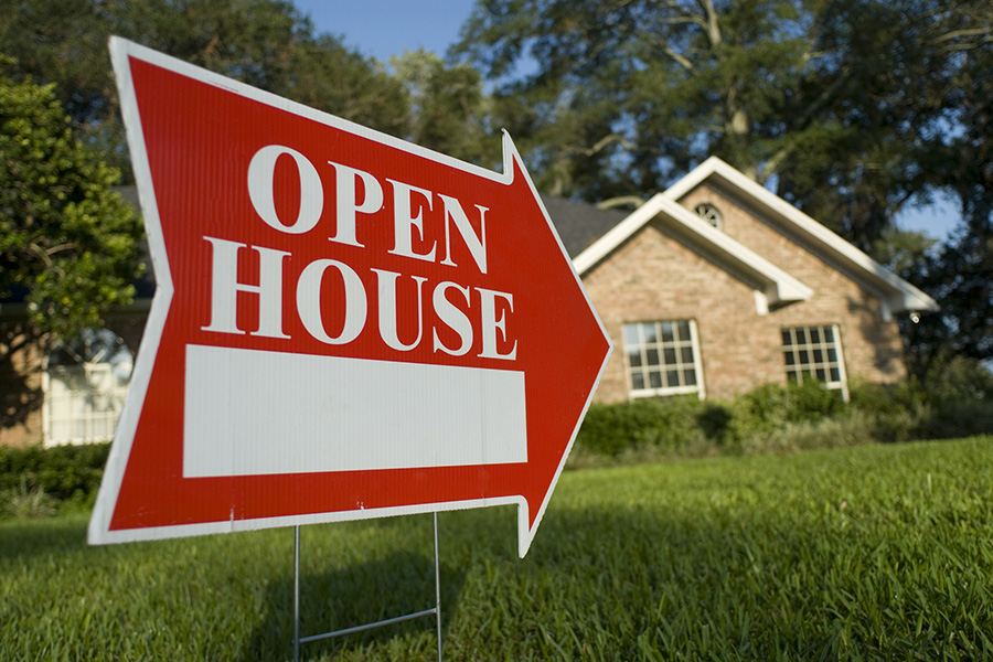 What are the Benefits of Hosting an Open House for Your Home Sale