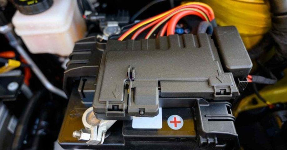 What Is An Auxiliary Battery